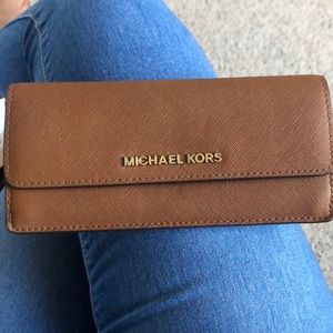 Michael Kors wallet BROWN